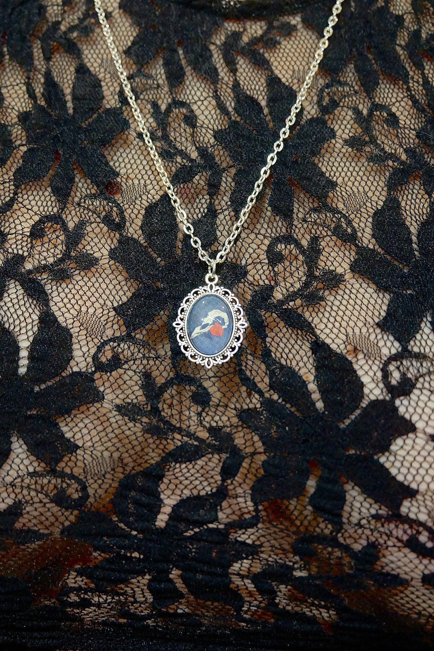 Pendentif « Crâne de corbeau »