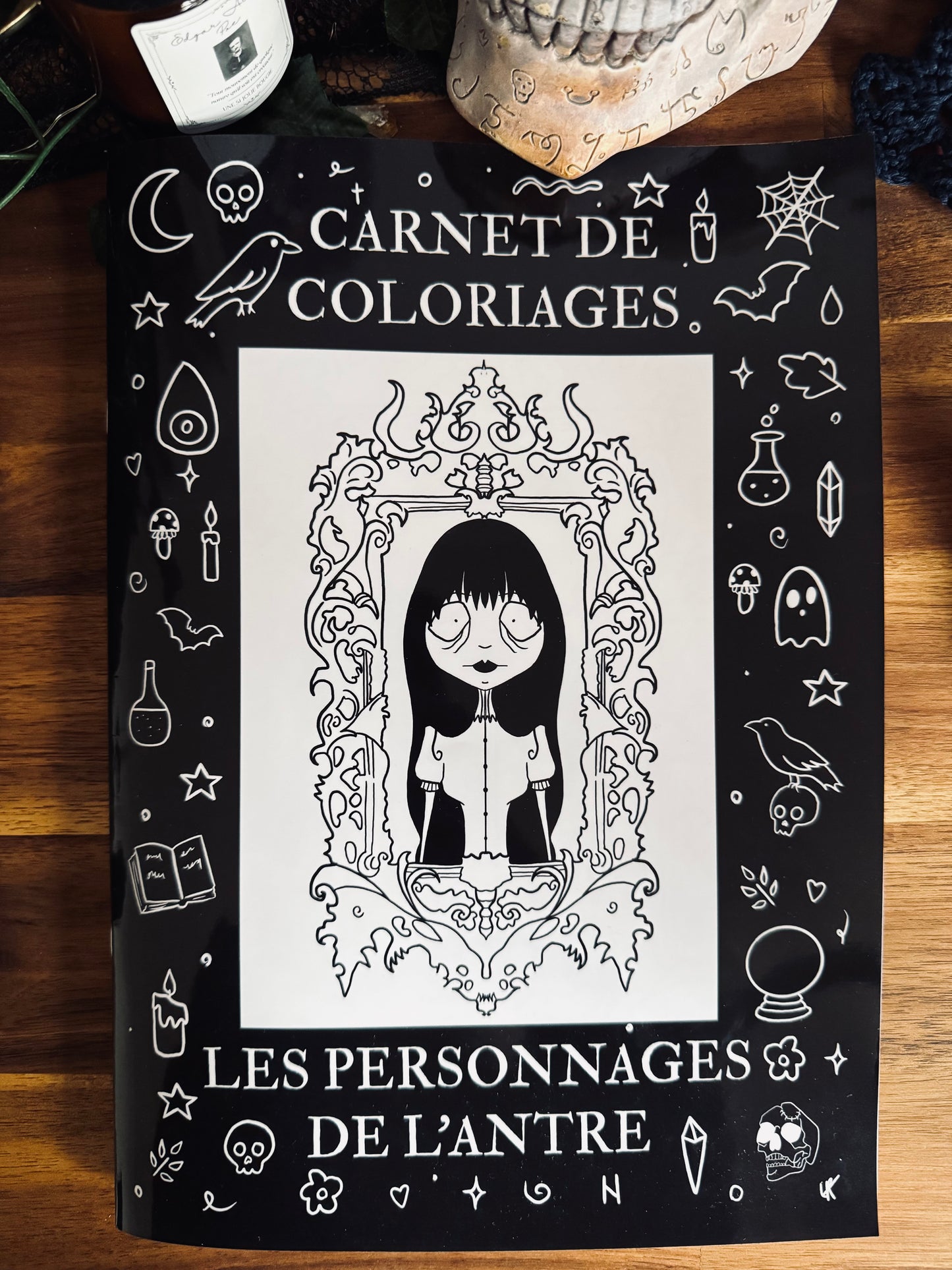 Carnet de coloriages - Les personnages de l’Antre